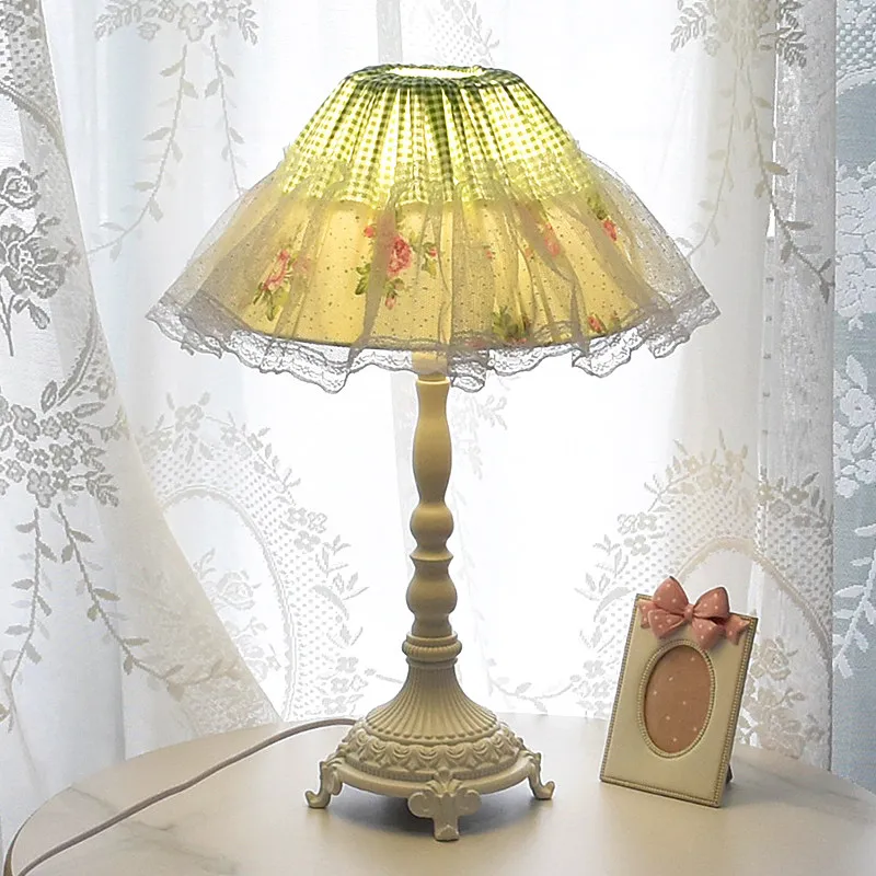 Solar Lamp - Francuska lampa stołowa w stylu rustykalnym,